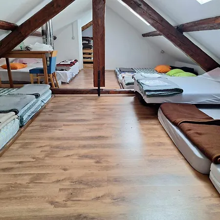 Dom Klementa Juga Gostinjska kuća Lepena