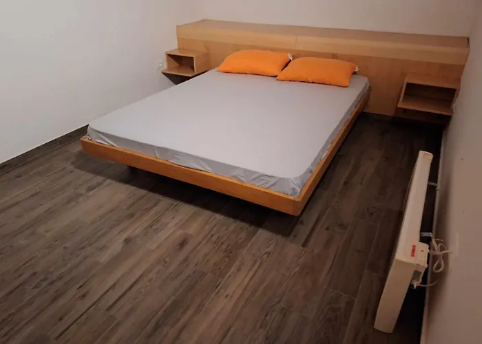 Dom Klementa Juga Lepena