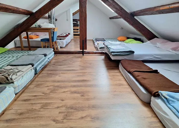 Dom Klementa Juga Konukevi Lepena