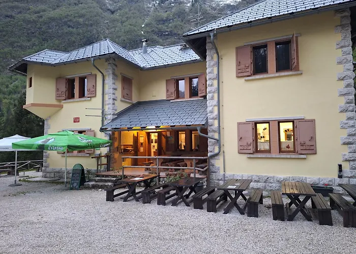 Konukevi Dom Klementa Juga *